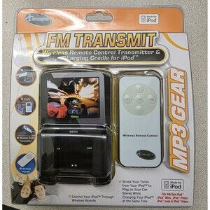 New iPod FM Transmitter & Charging Cradle MP3 Gear W/ Wireless  Remote